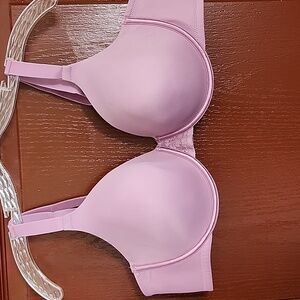 Almost new Vanity Fair tee-shirt bra, size 44C #38